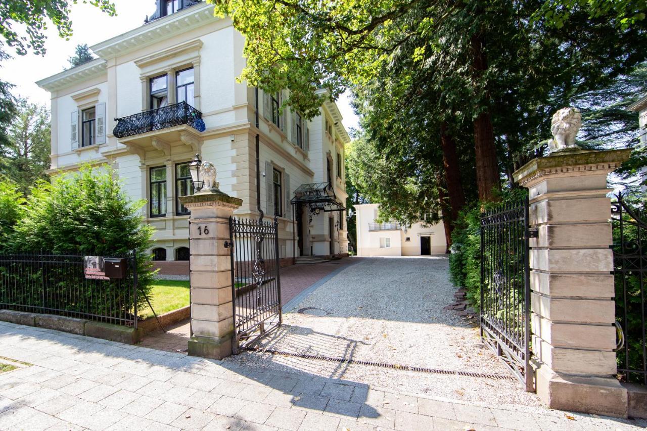 Villa Luttwitz Баден-Баден Екстериор снимка